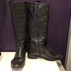 Bellisima black quilted boots